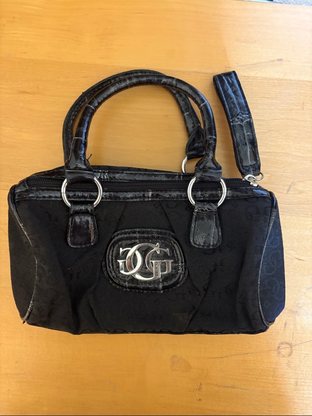 Black Women's Satchel Handbag - Guess